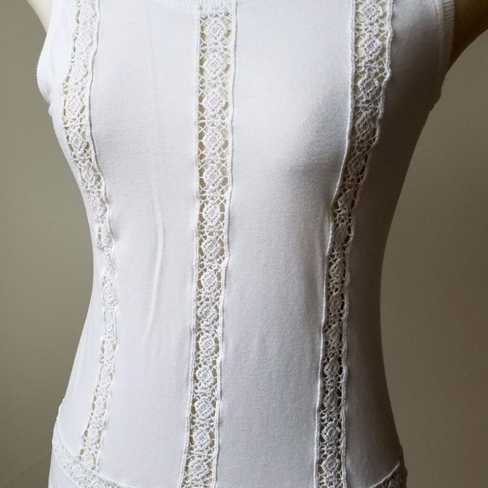 Dolce & Gabbana White Top Scoop Neck Sleeveless Size 44